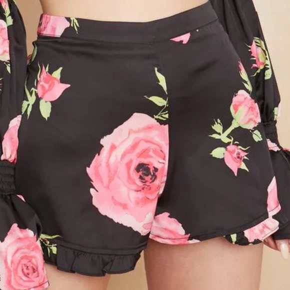 Floral Satin Ruffle Short - Picture 2 of 10